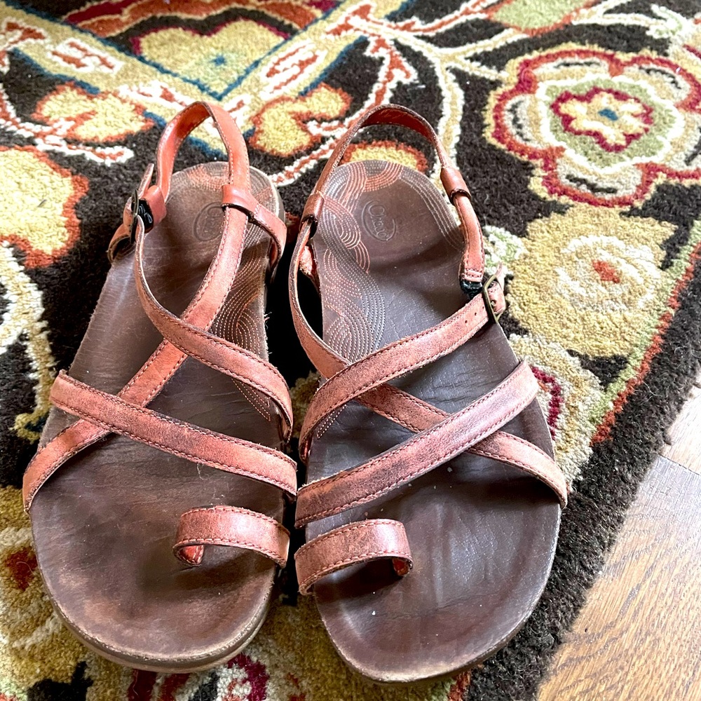 Chaco Dorra Slingback Strappy Sandals Womens Size 7 Red Leather Toe-Loop